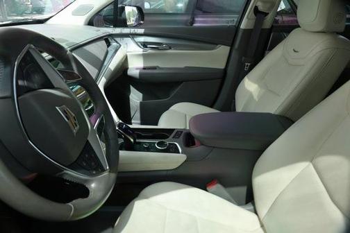 2025 Cadillac XT6 Premium Luxury FWD
