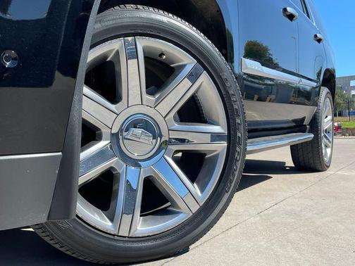 2019 Cadillac Escalade Luxury