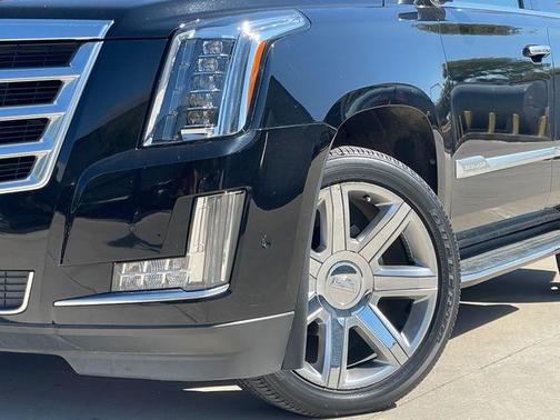 2019 Cadillac Escalade Luxury