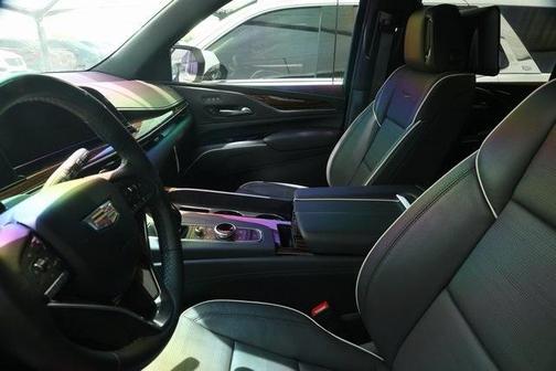 2024 Cadillac Escalade ESV Premium Luxury