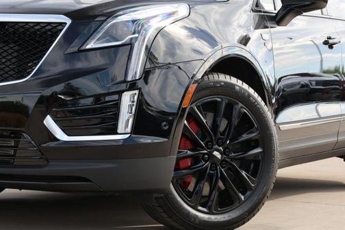 2025 Cadillac XT5 Sport