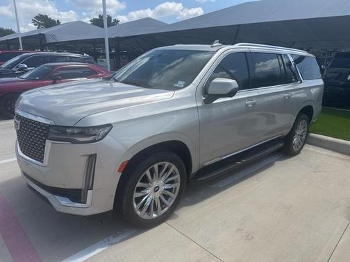 2022 Cadillac Escalade ESV Premium Luxury