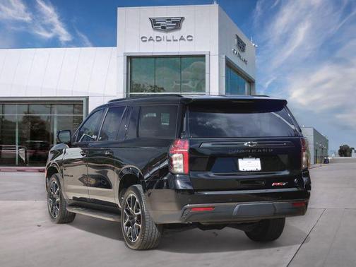 2021 Chevrolet Suburban RST