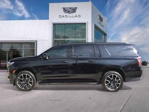 2021 Chevrolet Suburban RST