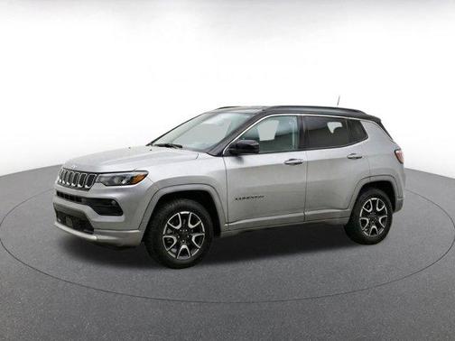 Silver Zynith 2025 Jeep Compass Trailhawk