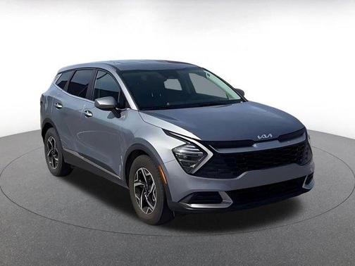 Everlasting Silver 2025 Kia Sportage LX