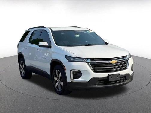 2022 Chevrolet Traverse LT Leather