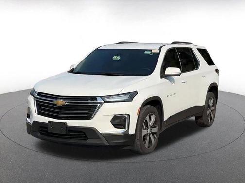 2022 Chevrolet Traverse LT Leather