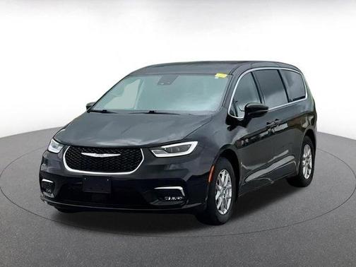 2024 Chrysler Pacifica Touring-L