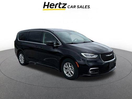 2024 Chrysler Pacifica Touring-L