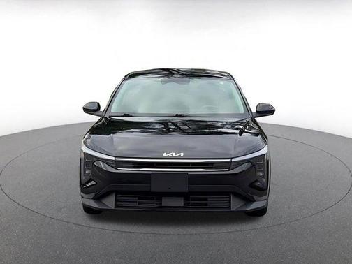 Aurora Black Pearl 2025 Kia K4