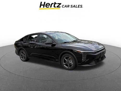 Aurora Black Pearl 2025 Kia K4