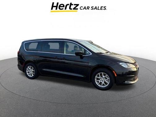 2024 Chrysler Voyager LX
