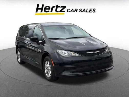 2024 Chrysler Voyager LX