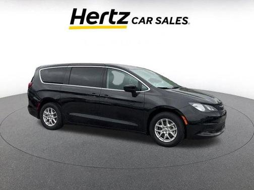 2024 Chrysler Voyager LX