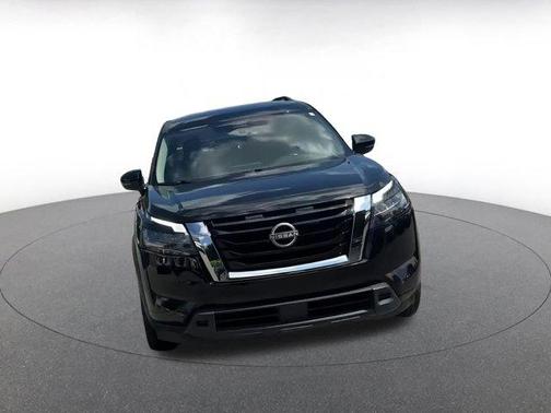 2023 Nissan Pathfinder SV