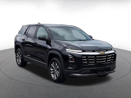 Mosaic Black Metallic 2025 Chevrolet Equinox LT