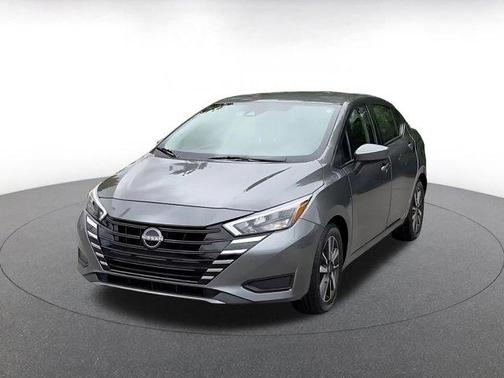 Gun Metallic 2025 Nissan Versa 1.6 SV