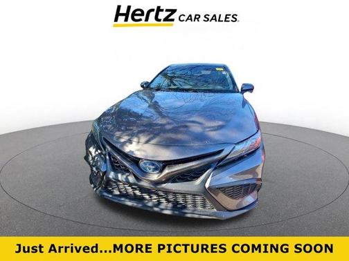 2024 Toyota Camry Hybrid SE