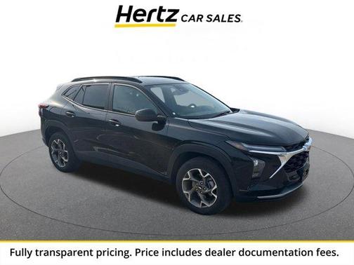 Mosaic Black Metallic 2025 Chevrolet Trax LT