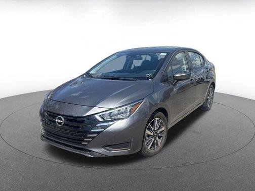 Gun Metallic 2025 Nissan Versa 1.6 SV
