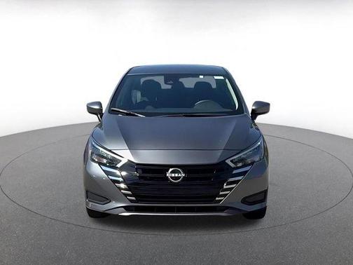 Gun Metallic 2025 Nissan Versa 1.6 SV