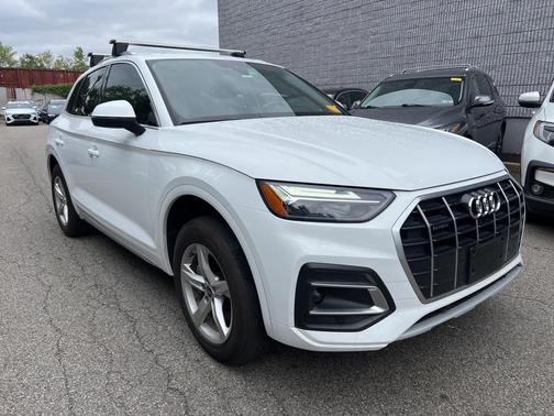 2022 Audi Q5 40 Premium