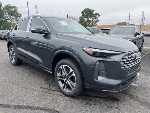 2025 Audi Q5 2.0T Premium