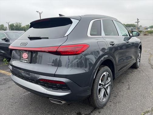 2025 Audi Q5 2.0T Premium