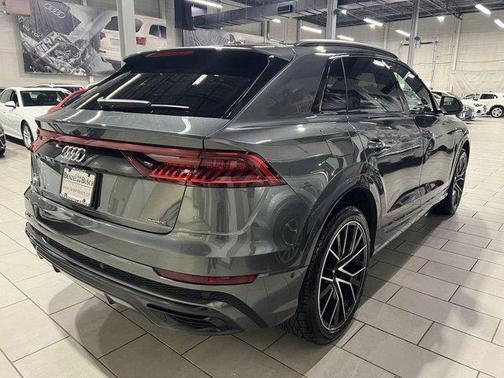 Samurai Gray Metallic 2020 Audi Q8 55 Premium Plus