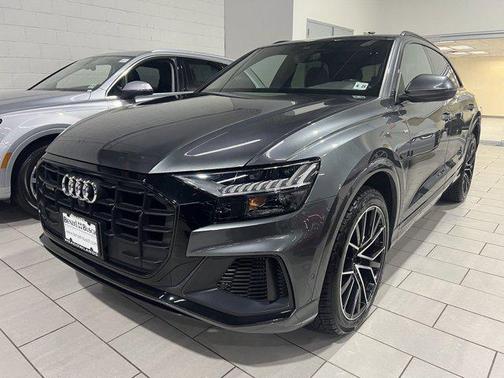 Samurai Gray Metallic 2020 Audi Q8 55 Premium Plus