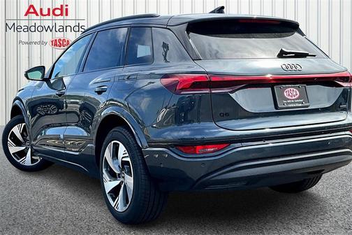 2025 Audi Q6 e-tron Premium Plus