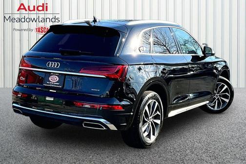 Mythos Black Metallic 2023 Audi Q5 45 S line Prestige