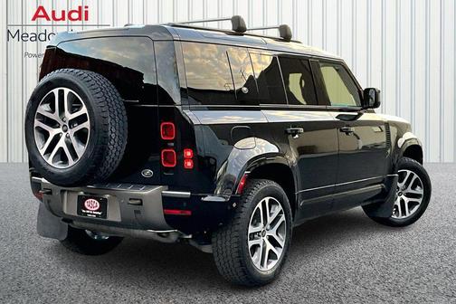 2023 Land Rover Defender 110 X-Dynamic SE