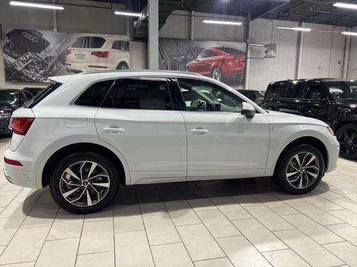 2024 Audi Q5 45 S line Premium Plus