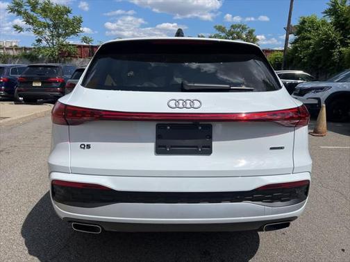 2025 Audi Q5 2.0T Premium