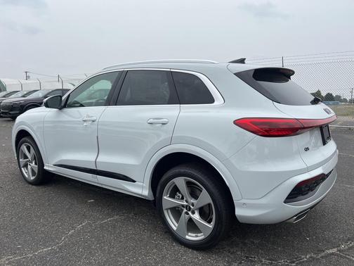 2025 Audi Q5 2.0T Premium Plus