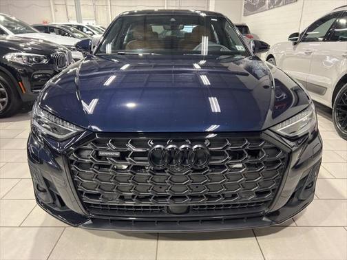 2023 Audi A8 L 55 TFSI quattro Tiptronic