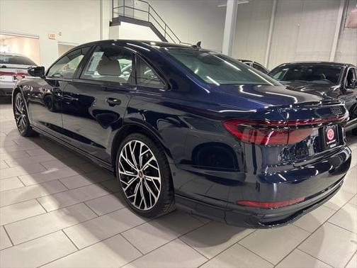 2023 Audi A8 L 55 TFSI quattro Tiptronic