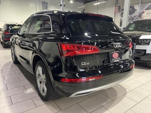 2018 Audi Q5 2.0T Premium Plus