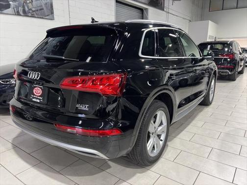 2018 Audi Q5 2.0T Premium Plus