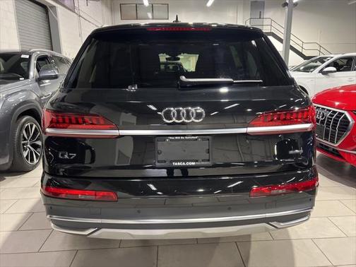 2022 Audi Q7 55 Premium Plus
