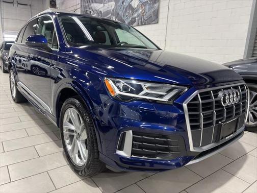 2022 Audi Q7 45 Premium