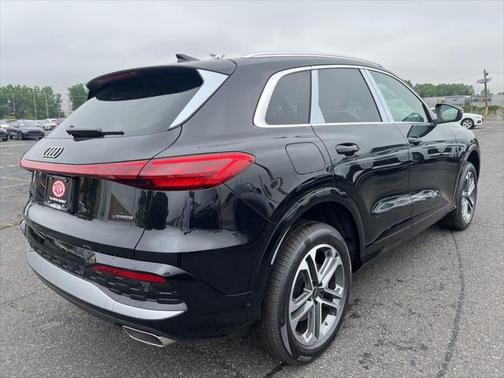 2025 Audi Q5 2.0T Premium