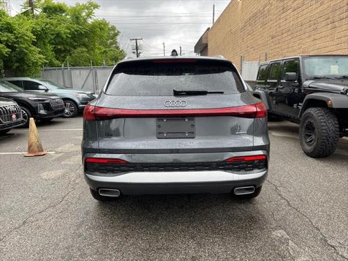 2025 Audi Q5 2.0T Premium