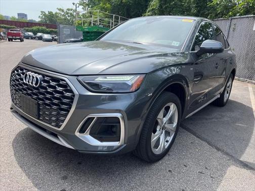 2022 Audi Q5 45 S line Premium Plus