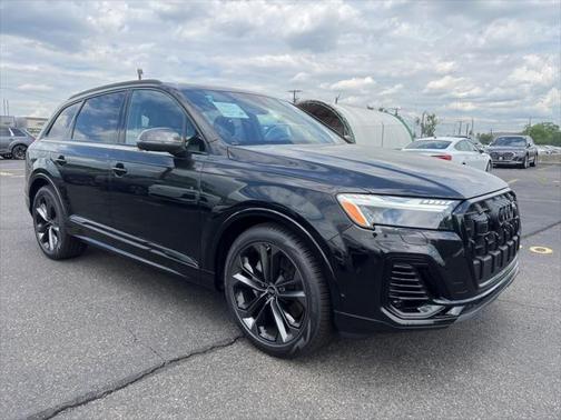2025 Audi Q7 55 Prestige