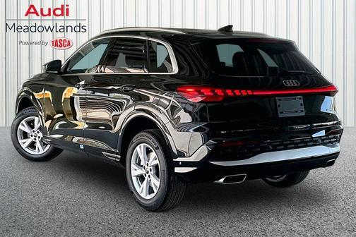 Mythos Black Metallic 2026 Audi Q5 Premium TFSI quattro S tronic