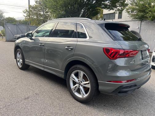 2024 Audi Q3 Premium 45 TFSI S line quattro Tiptronic