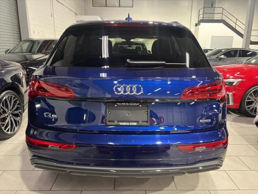 2024 Audi Q5 40 Premium Plus